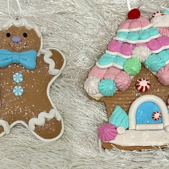Christmas Ginger Bread House and Candy Cane Cookie Ornament Set (New) - Picture 1 of 5
